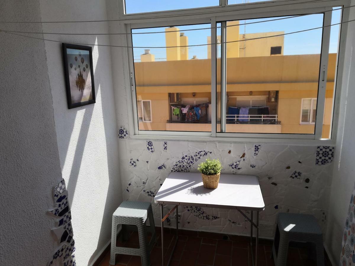 Vivienda Cercana A La Playa Con Todas Las Comodidades Тарифа Экстерьер фото
